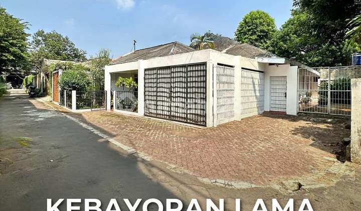 Rumah Terawat Siap Huni di Komplek Kebayoran Lama, LT 398 LB 150