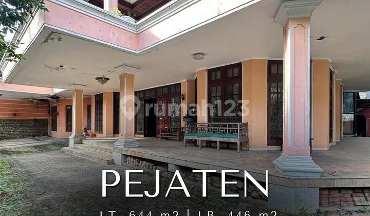 Rumah Bagus Cocok untuk Hunian dan Home Office di Pejaten, LT 644 LB 446