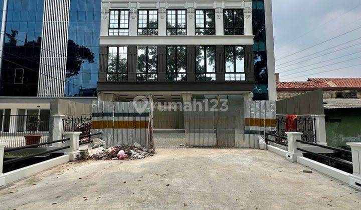 Gedung Kantor Baru di Pasar Minggu Raya (LT/LB: 293/800) 1