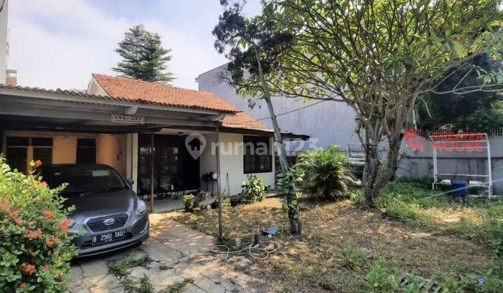 JARANG ADA!! Rumah Lama Area Exclusive di Cipete Selatan (LT: 197) 1