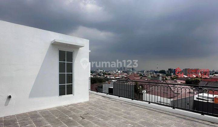 Brand New Modern Classic Di Townhouse Pejaten Barat, Lt Lb 113 280 2