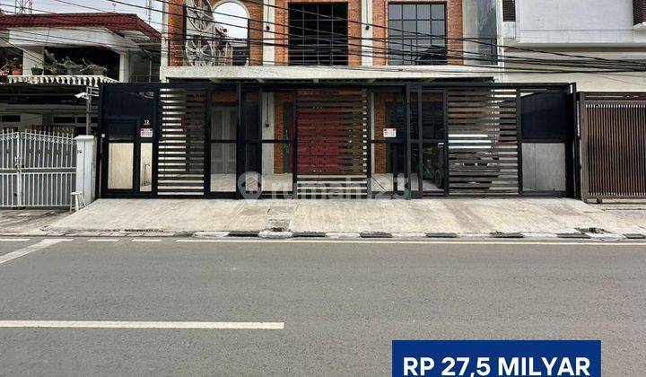 Rumah Modern Industrial Cocok Untuk Hunian Dan Usaha di Setiabudi, Lt 308 Lb 424 1