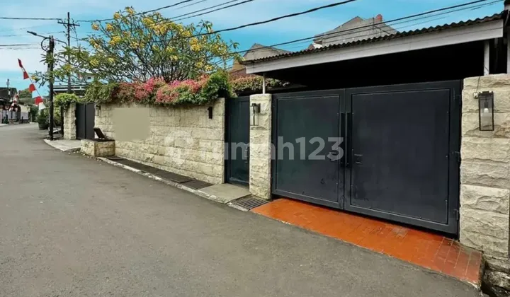 Rumah Bagus 1 Lantai di Komplek Pasar Minggu, LT 431 LB 237 2