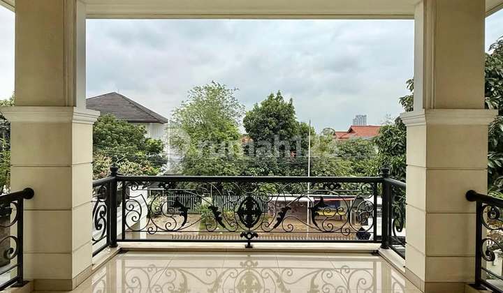 Rumah Hook Semi Furnished di Veteran - Bintaro, LT 410 LB 300