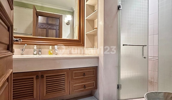 Rumah Mewah Modern Siap Huni di Menteng, LT 595 LB 900 2