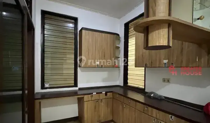 Rumah Terawat di Zona Komersil Terogong Raya, LT 488 LB 400 2