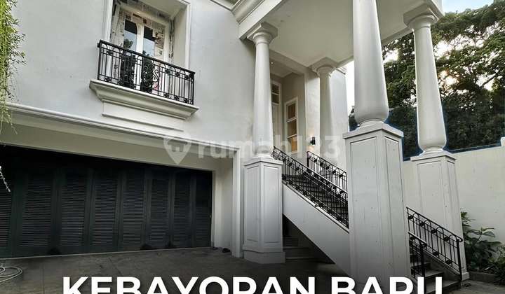 Luxurious Modern Classic House di Kebayoran Baru, LT 336 LB 500