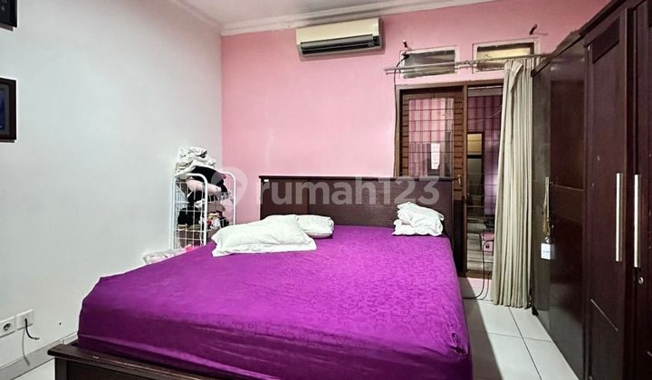 Rumah Semi Furnished Siap Huni di Cipete - Cilandak LT 209 LB 245 2