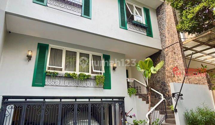 Rumah Cantik Terawat Dalam Townhouse Ampera, Lt 231 Lb 365 1