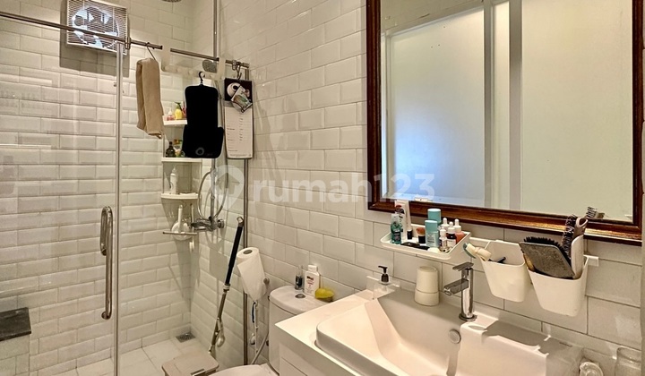 Modern Minimalist House di Komplek Pondok Labu, LT 150 LB 320 2