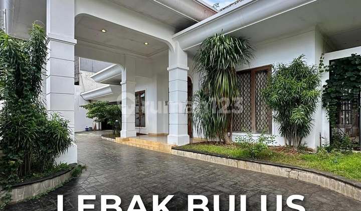 Nice 1-Storey Ready-to-Occupy House in Lebak Bulus, Land Area 705 Building Area 300