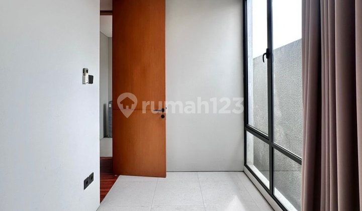Fully Furnished House Siap Huni di Townhouse Pejaten LT 88 LB 150 2