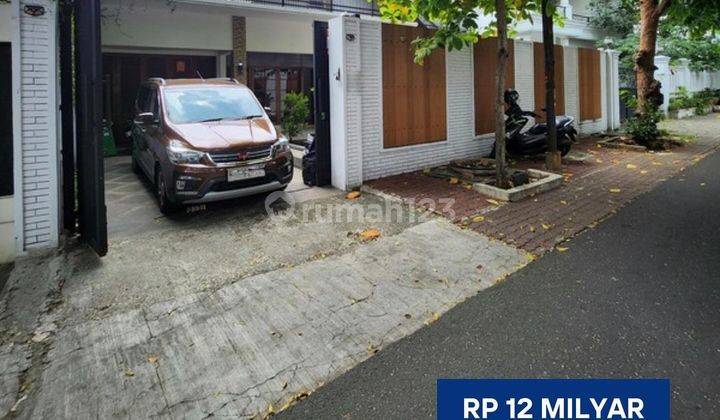 Rumah Bagus Hadap Timur Siap Huni Di Kemang, Lt 340 Lb 300 1