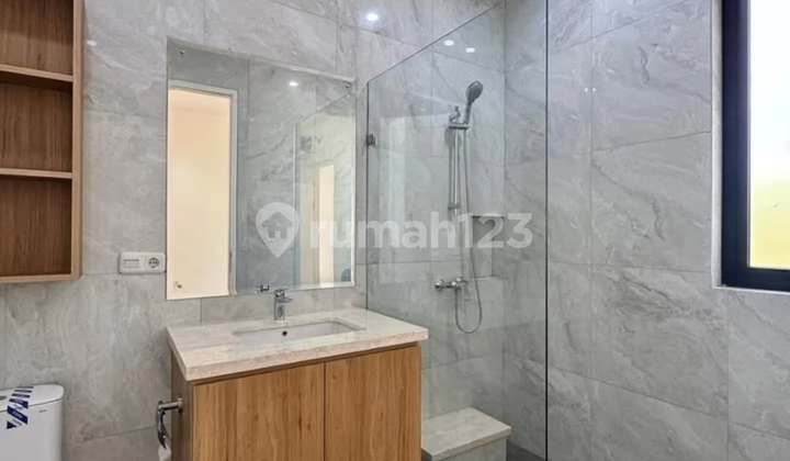 Brand New Modern Classic House di Cipete, T 377 B 600 2