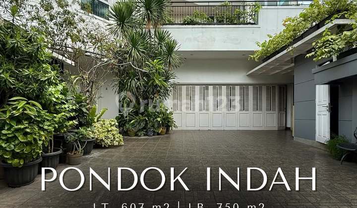 Modern Luxury Fully Furnished House in Pondok Indah, Land Area 607 Building Area 750