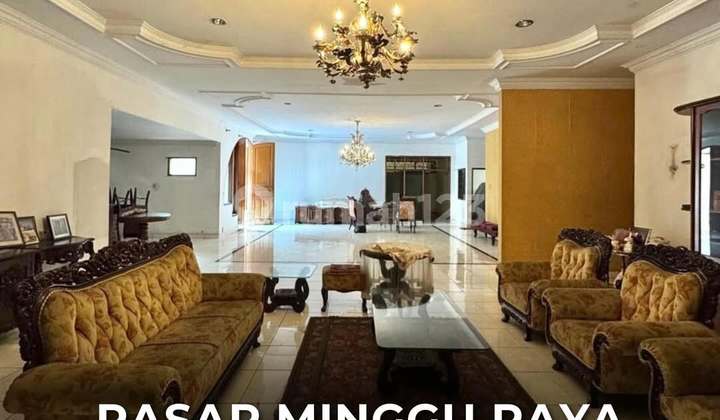 Rumah untuk Hunian, Kantor, Usaha di Pasar Minggu, LT 908 LB 600