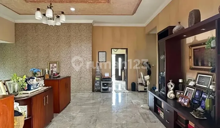 Rumah Bagus Semi Funished di Cluster Jatipadang, LT 341 LB 420 2