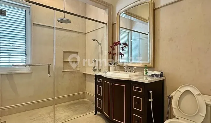 Rumah Siap Huni di Tendean dekat Gatot Subroto, LT 604 LB 500 Rumah Siap Huni di Tendean dekat Gatot Subroto, LT 604 LB 500