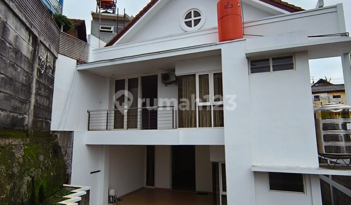 Rumah 2 Lantai Strategis Dekat Rs Kariadi & Unnes Pascasarjana Rumah 2 Lantai Strategis Dekat Rs Kariadi & Unnes Pascasarjana