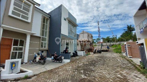 Dijual runah minimalis 2 lantai dekat exit toll dan kawasan suhat 7