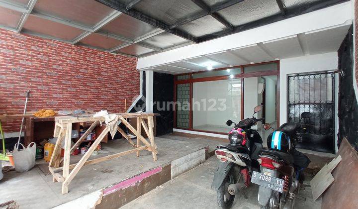 Dikotrakan Rumah Cocok Untuk Kantor, Usaha, Kantor Di Cikutra 1