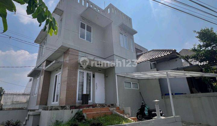 Disewakan Rumah Bagus Siap Huni Komplek Clister Cigadung, Dago 1