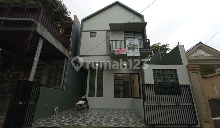 Rumah Baru Minlimalis Skandinavian di Cigadung Dago Bandung Utara