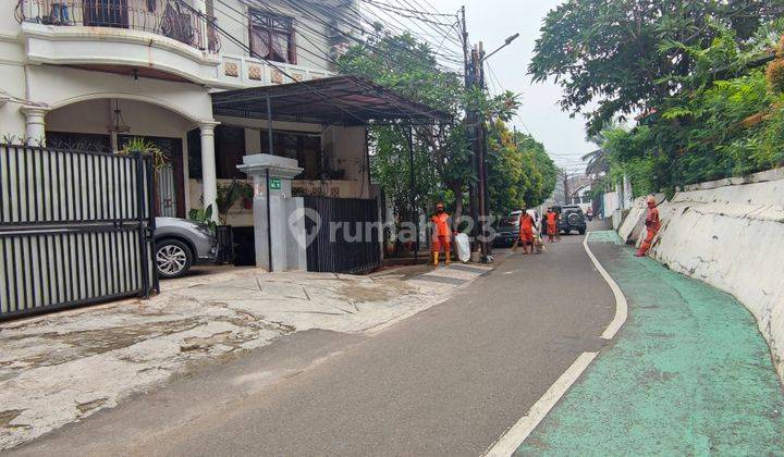 Rumah 3 Lantai di Cipete Jakarta Selatan Dekat Stasiun Mrt 2