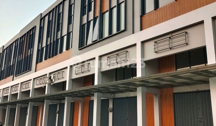 Ruko 3 Lantai Westfield Dengan Mezzanine Lamonte Grand Wisata 