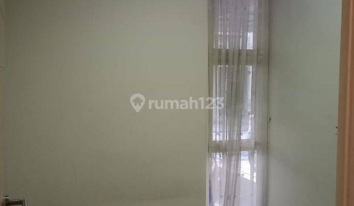 RUMAH 1 LANTAI POSISI HOOK SEMIFURNISH 11