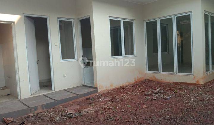 RUMAH 2 LANTAI HOOK DEPAN TAMAN DEKAT EXIT TOL 2