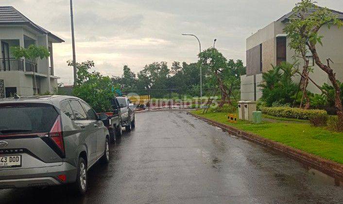 Rumah 2 muka harga bagus di grand wisata dekat exit tol  2