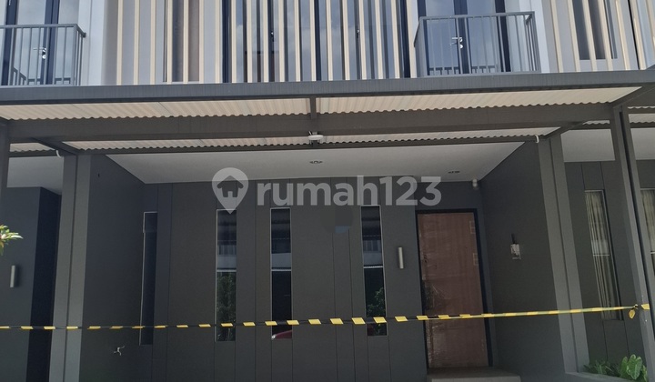 Dijual Harga Bagus Zliving Depan Taman Grand Wisata Tanpa Dp dengan Potongan Ppn 100% Dijual Harga Bagus Zliving Depan Taman Grand Wisata Tanpa Dp dengan Potongan Ppn 100%