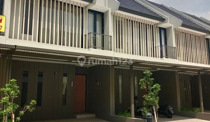 Rumah Baru Depan Taman 3 Kamar Tidur Z Living Grand Wisata  1