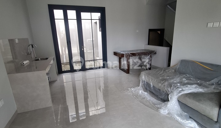 Disewakan Levante Rumah Baru Posisi Hook  2