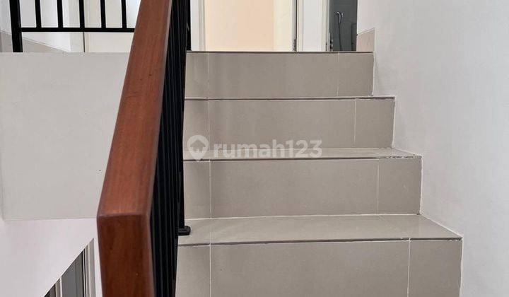 Dijual Rumah Baru Lamonte Torena 4+1 Kamar Tidur 2