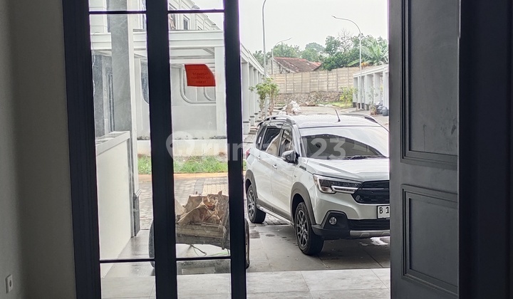 Disewakan Rumah Baru Kamar 3 Bagus Di Grand Wisata 2