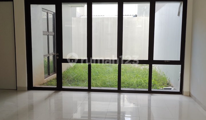 Jual Cepat Rumah Bagus Di Grand Wisata Kamar 4+1 2