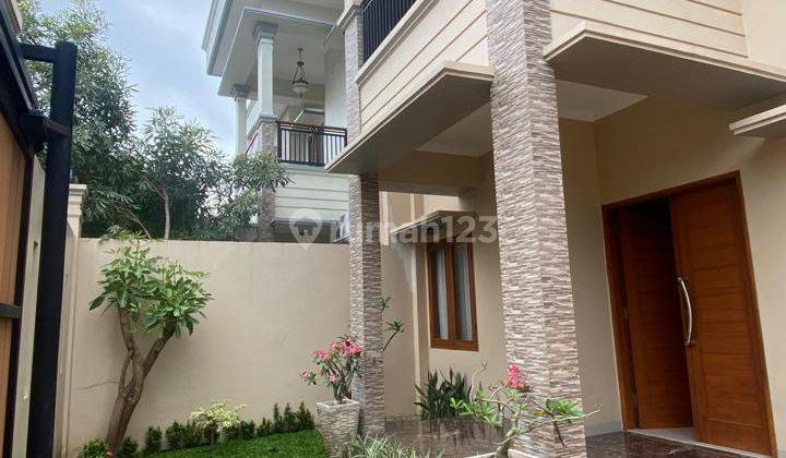  Rumah Bagus Baru 2lt Dg Lt. 200m2 di Jl. Tuparev Kota Cirebon 2