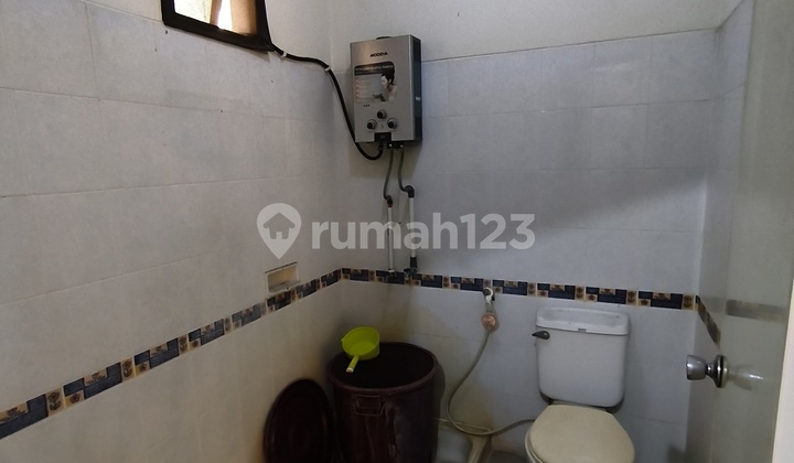 Jual Cepat Rumah Klasik Tanah Besar 251m2 Selangkah ke RS Permata 2