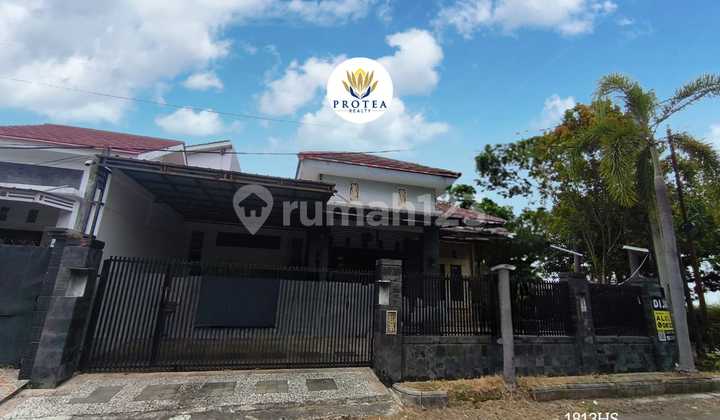 Dijual Rumah Hook Tanah Besar 260m² Siap Pakai & Baru Renovasi 