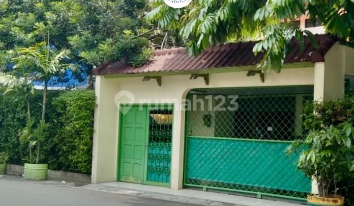 Dijual Rumah Posisi Hook Banci, Cocok untuk Tempat Usaha di Jakpus Dijual Rumah Posisi Hook Banci, Cocok untuk Tempat Usaha di Jakpus
