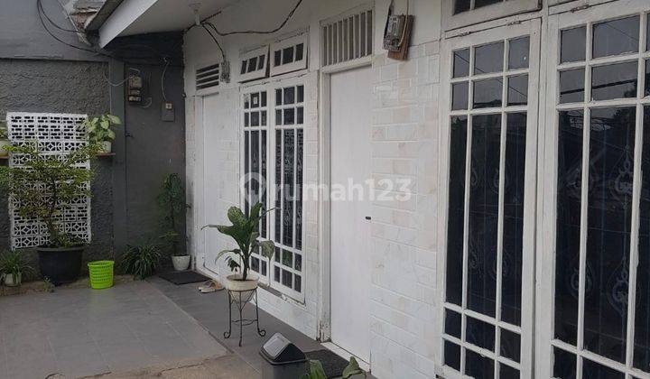 Kos-kosan Pinggir Jalan Raya Dekat Kampus IPB 2