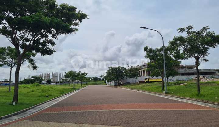 Row Jalan Lebar Kavling Mozart Golf Island Pik Hadap Utara Luas 600 M2