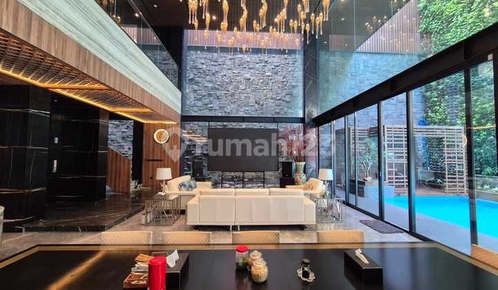 Ready-to-Live House in PIK1, 600 m2 Area, South Facing Ready-to-Live House in PIK1, 600 m2 Area, South Facing