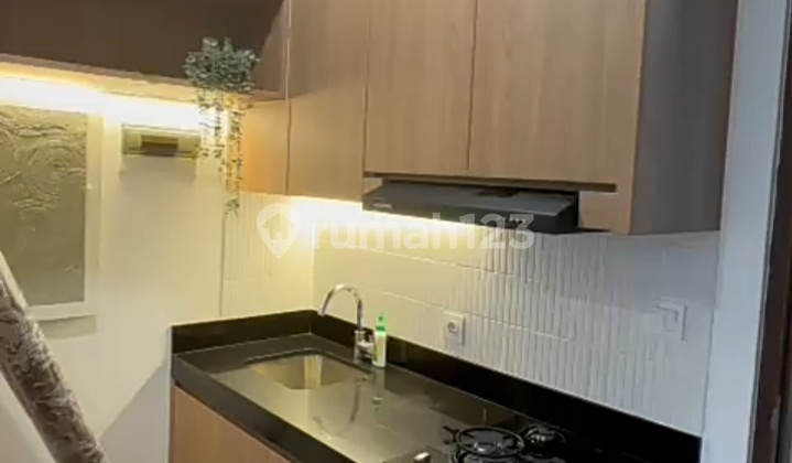 Apartement The Newton 1 2 BR Furnished Bagus 2