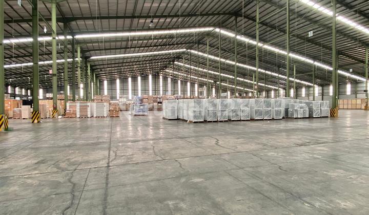 FOR RENT WAREHOUSE WITH LOADING DOCK!! Strategic Location in Warehouse Area, Close to Toll Gate & Free from Illegal Levies FOR RENT WAREHOUSE WITH LOADING DOCK!! Strategic Location in Warehouse Area, Close to Toll Gate & Free from Illegal Levies