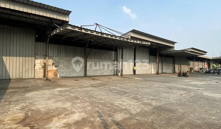 DISEWAKAN GUDANG!! Lokasi Dekat Pintu Tol, Tersedia Ukuran 1.344m2 Juga & Aktivitas Gudang 24jam DISEWAKAN GUDANG!! Lokasi Dekat Pintu Tol, Tersedia Ukuran 1.344m2 Juga & Aktivitas Gudang 24jam