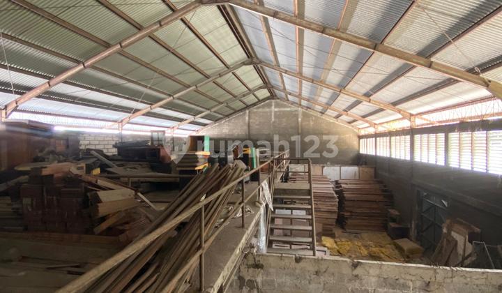 FOR RENT: STRATEGIC WAREHOUSE!! Main Road Access, West Jakarta-Central Jakarta Border, City Center