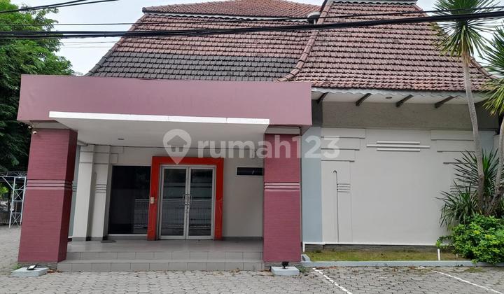 Former Office Building on Raya Darmo Surabaya Center (hook) Highly Strategic